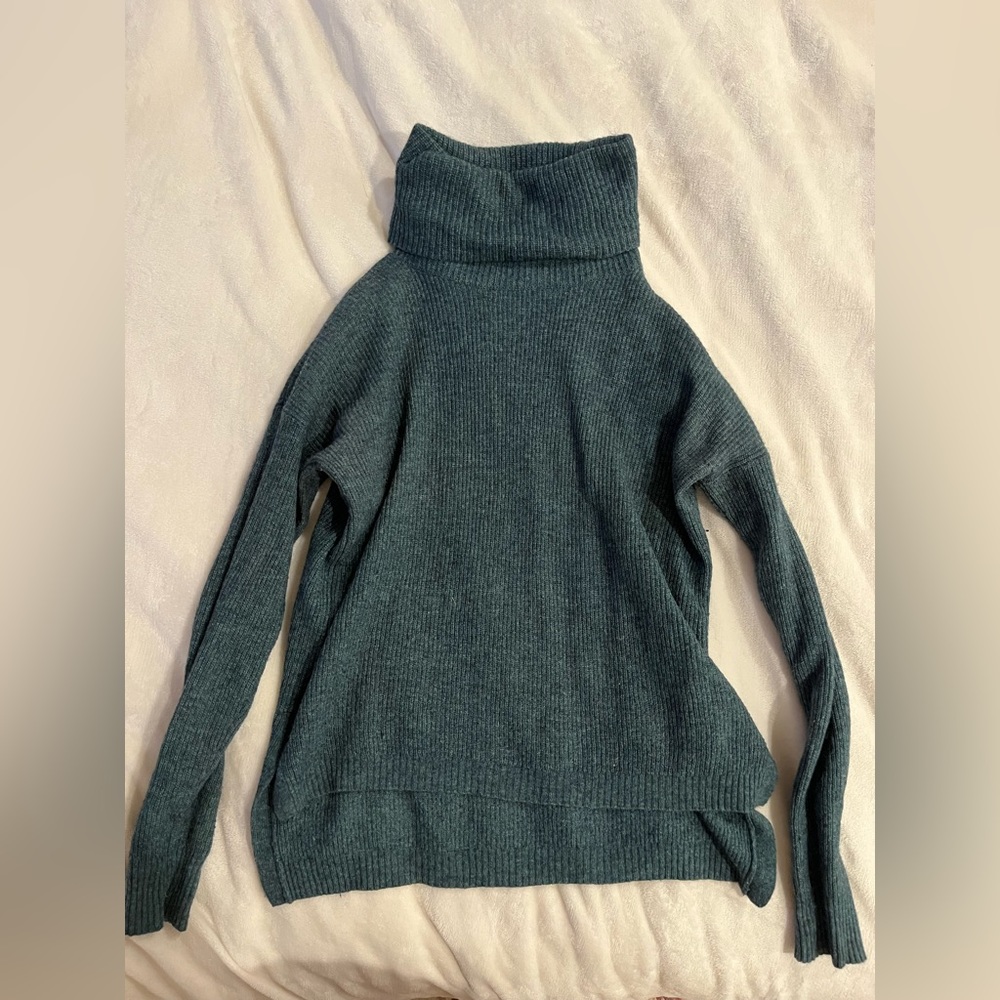 Madewell turquoise sweater